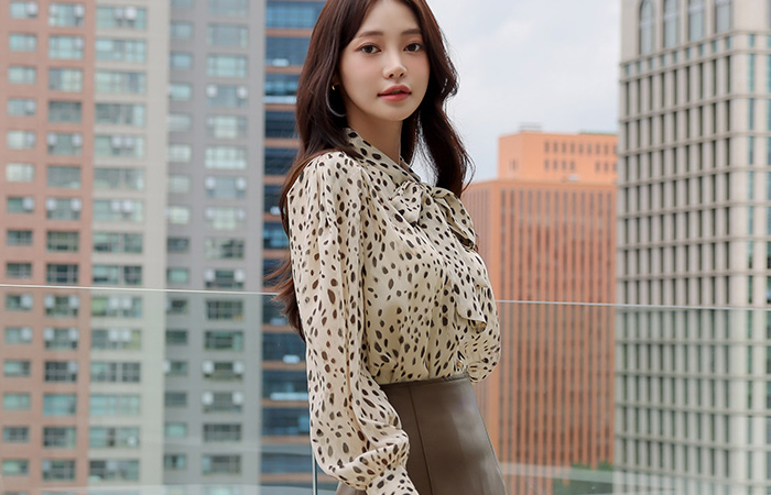 Leopard See-through Ribbon-Tie Blouse