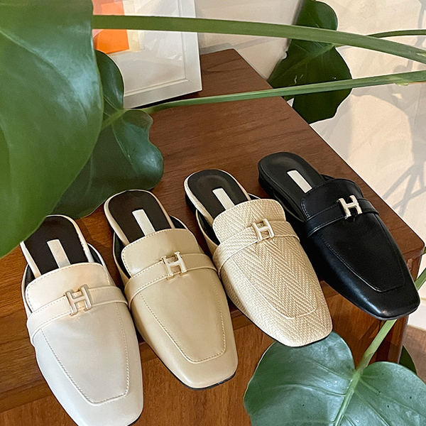 Modern H-line Point Backless Loafer