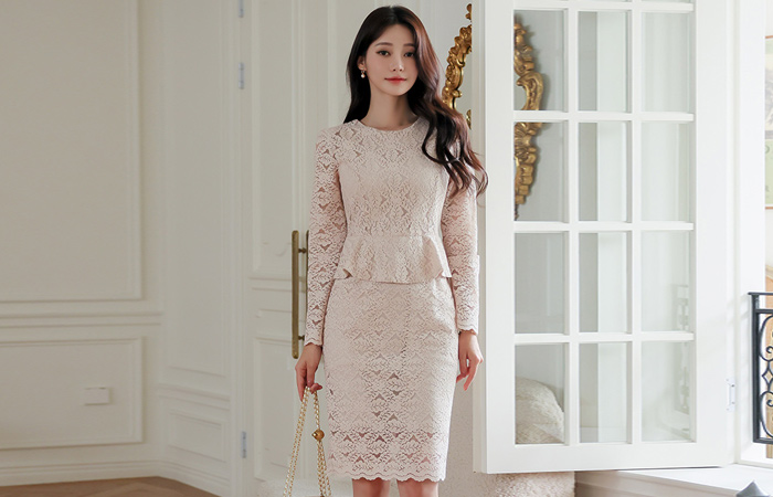 Flower Lace Peplum Dress