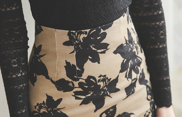 Daisy Cotton Span Skirt