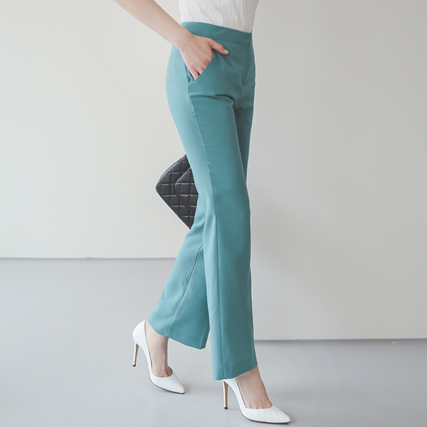 light Span Boot-Cut Slacks