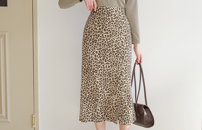 Leopard Unbalance Slit Back Banding A-line Skirt