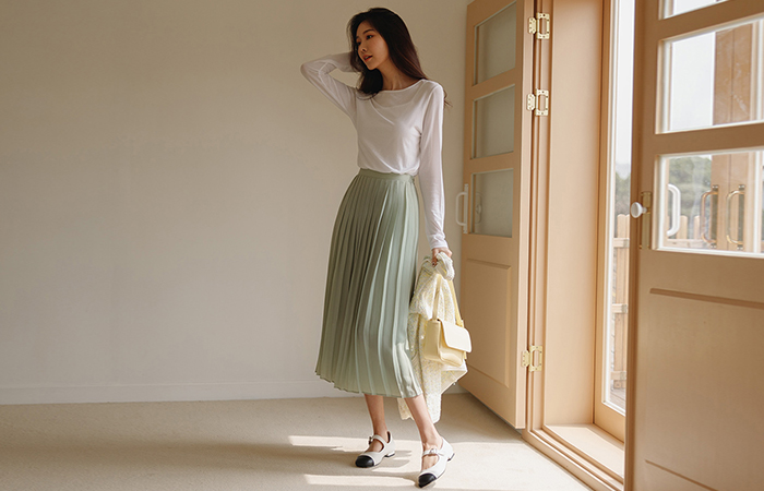 Romantic Pleats Back Banding Skirt