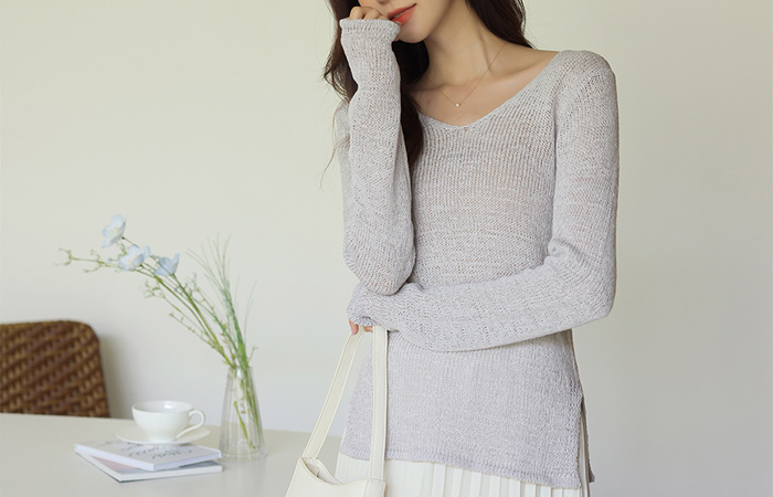 Yeori Fit V-neck Knit