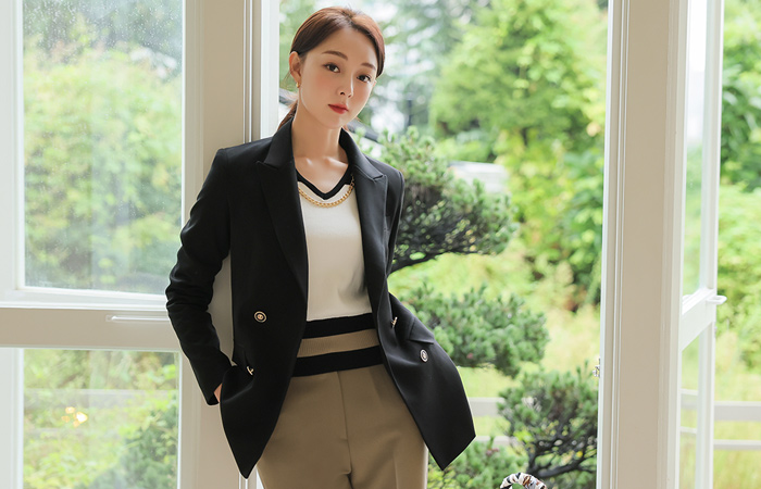 Peaked Collar Gold-Ring Double-button Jacket