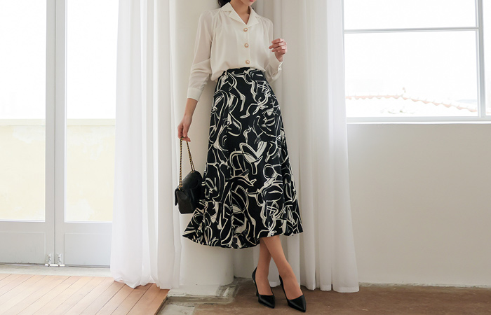 Brush Fabric Color Combination Flared Skirt