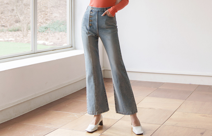 unbalance Side Button Boot-Cut Denim Pants