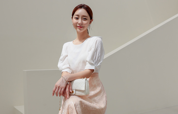 Rich Linen-Touch Puff Blouse