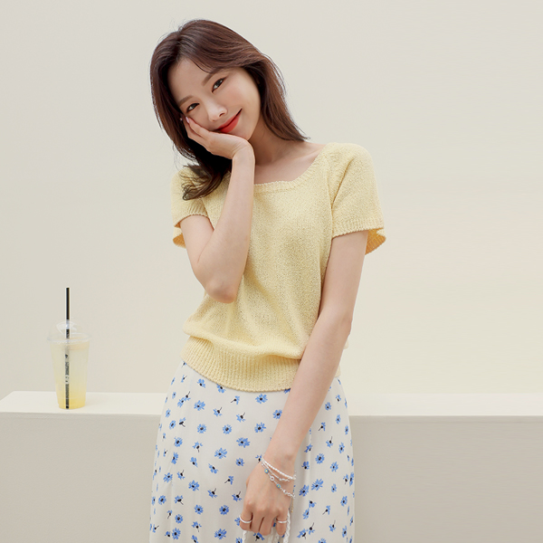 Pretty fit Color Point Raund neck Knit