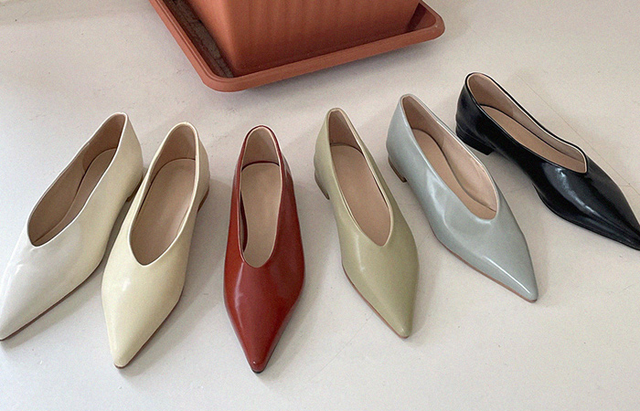  Glossy Point Color Flat shoes