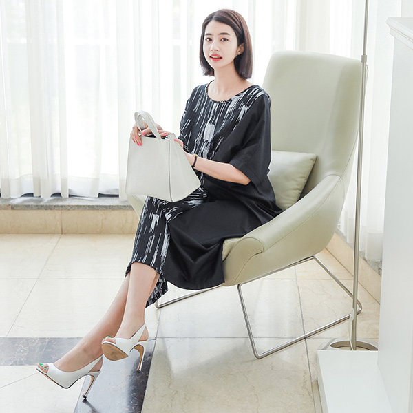 Black&White Harp Pleats Dress