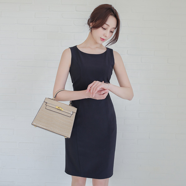 minimum Pintuck H-line Cutting Dress Ⅱ