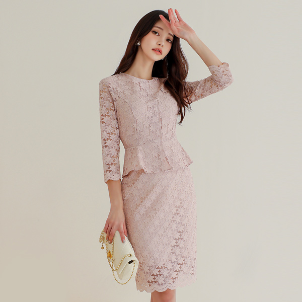 Romantic Peplum Lace Dress