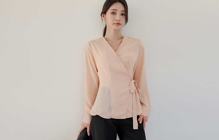 Waist Cutting-line Wrap Blouse