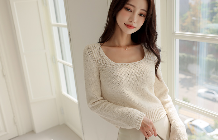 Terry Bouclé Square Neck Knit