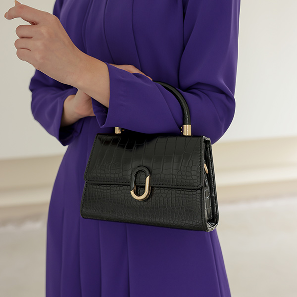 Croaker Mable Color Combination Round Buckle Tote bag