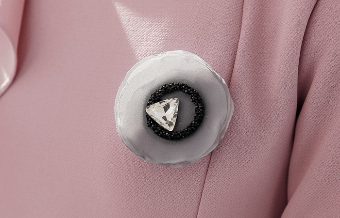 Circle Organza Cubic Brooch