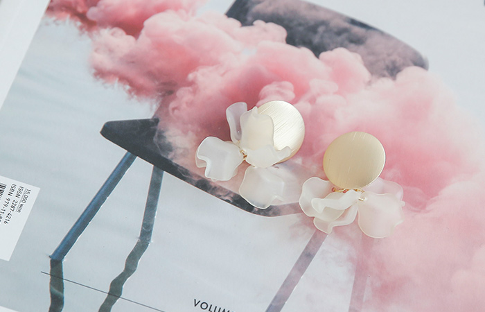 Lemon Petal Earring
