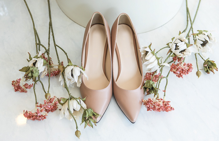 Line Stitch Simple Pumps Heels