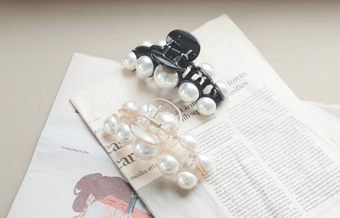 Blod Pearl large Hair Clip