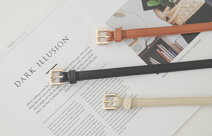 Mood Square Gold Buckle Medium Belt