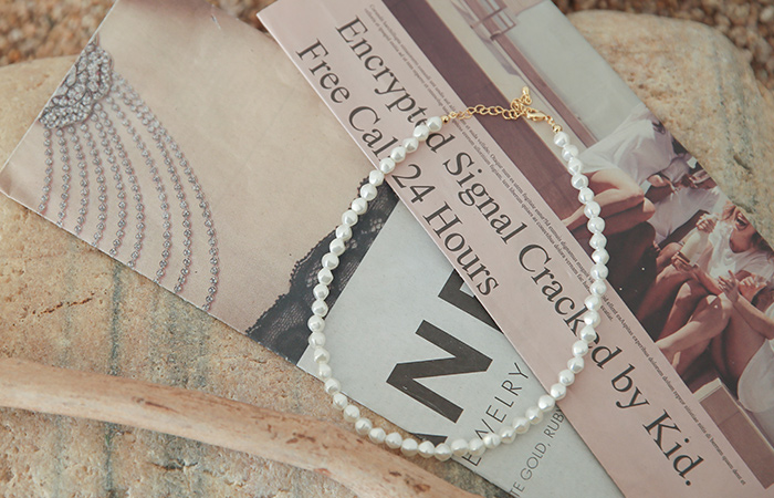 Mini Fresh-Water Pearl Simple Choker Necklace