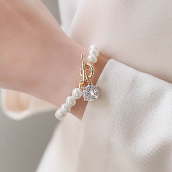 Cubic&Pearl Gold Ring Holder bracelet