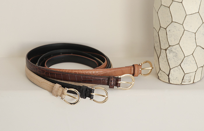 Cowhide Croaker Python Pattern Gold Buckle Belt