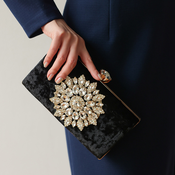 Flower Crystal Velvet Clutch bag