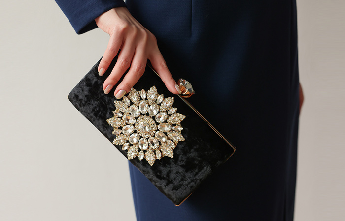 Flower Crystal Velvet Clutch bag