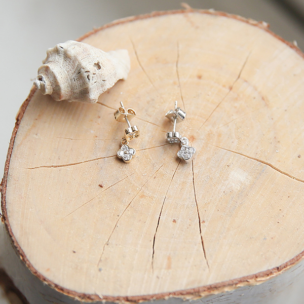 Double Cubic Clover Mini Earring