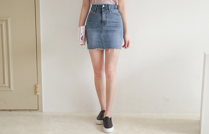 Trendy Cutting Cutting Denim Mini Skirt