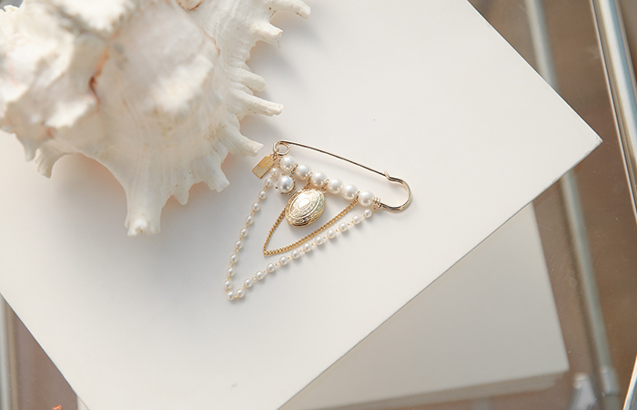 Gold pendant Pearl Clothing Pins Brooch