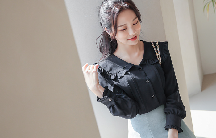 Frill Sailor Collar Pintuck Blouse