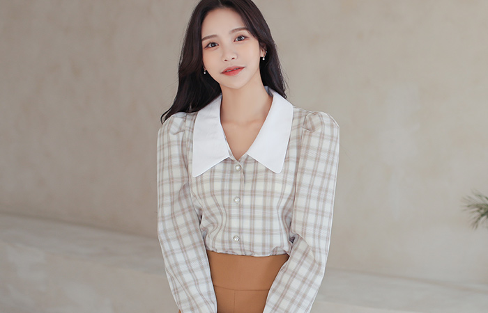 Plaid Check Wide Flat Collar Blouse