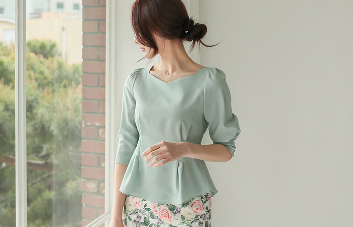 Square Neck Pintuck-Line Peplum Blouse