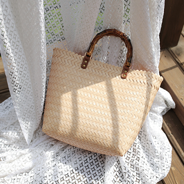 Natural Bamboo Handle Rattan bag