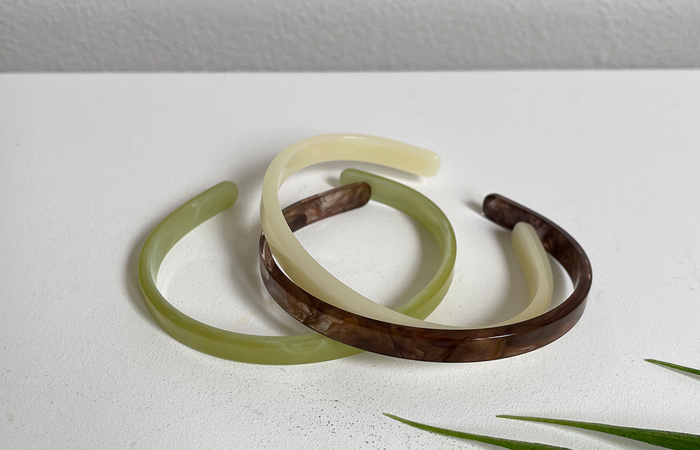 Formica Natural Mable bangle