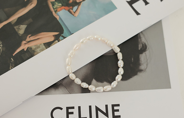 Modern Fresh Water Pearl bracelet