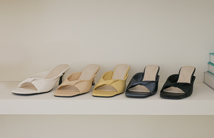 Soft Leather Twist Cushion Slipper Heels