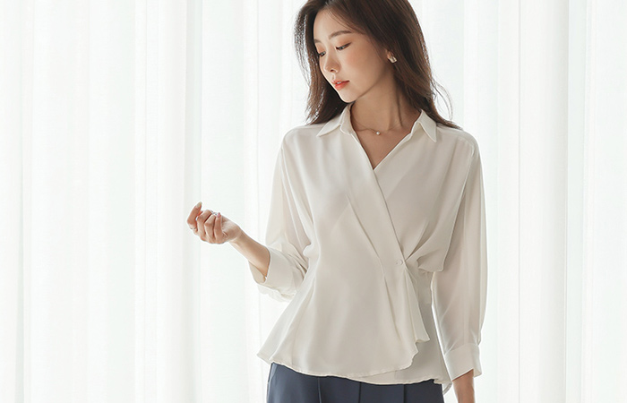 Open-Collar Office Peplum Blouse