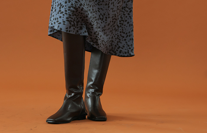 minimal Slim Square Toe Long Boots