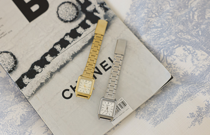 CASIO Simple Square Metal Clock