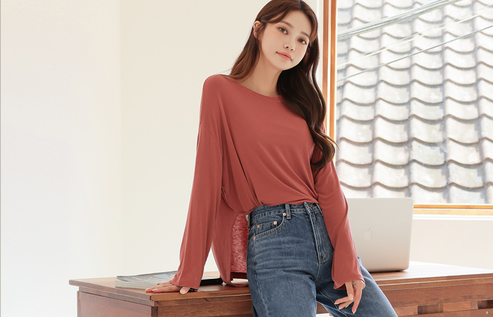 Soft Soft Tencel Side Slit T-shirt