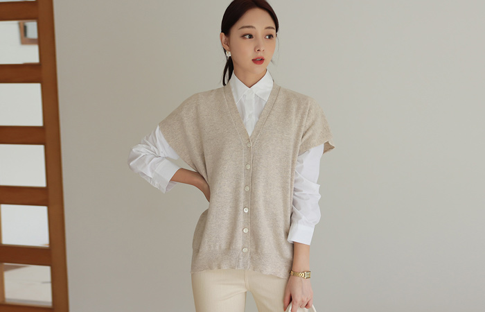 Drop Shoulder Wool-Cashmere Knit Vest