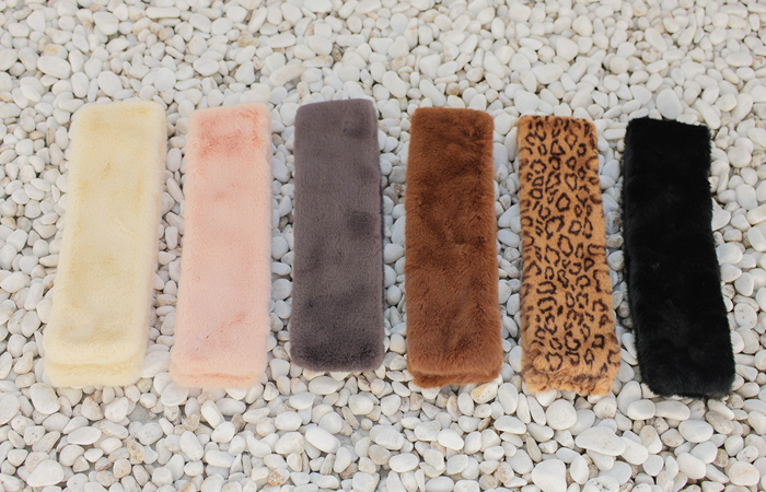 Basic Cross Fur muffler