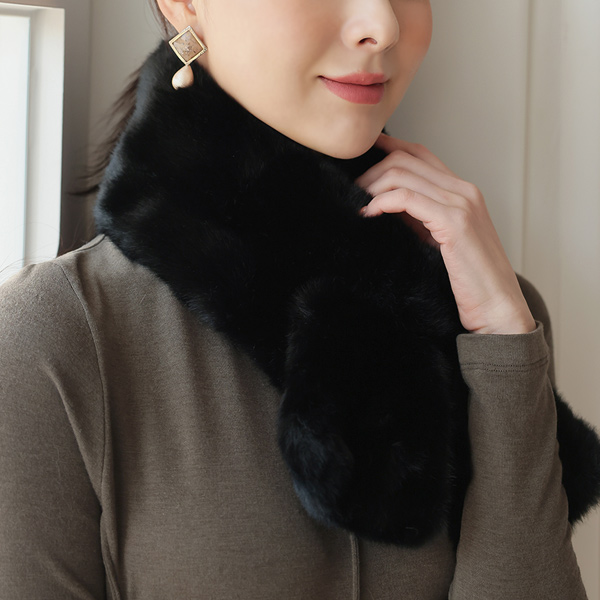Basic Cross Fur muffler