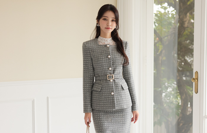 Snow Check Pearl Buttons Square Neck Wool Jacket