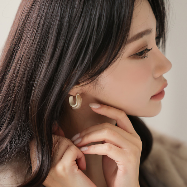 Two Tone Mable Ring Earring