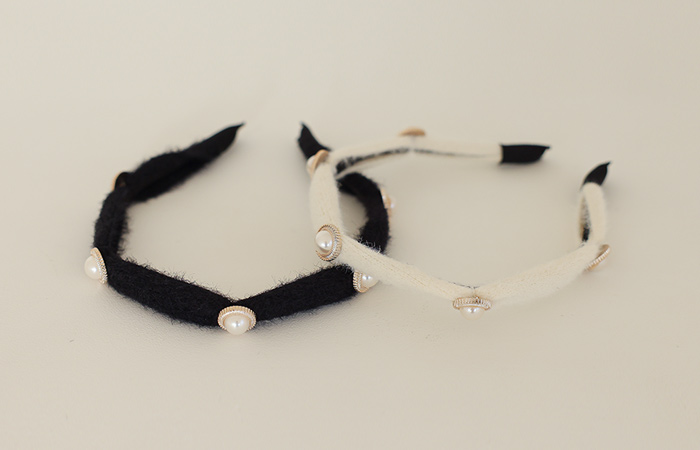 Lovely Angora Pearl Point hairband